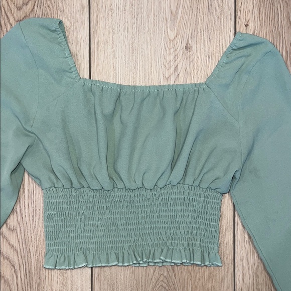 SHEIN Sage Green Long Sleeve Smocked Crop Top - Picture 8 of 9